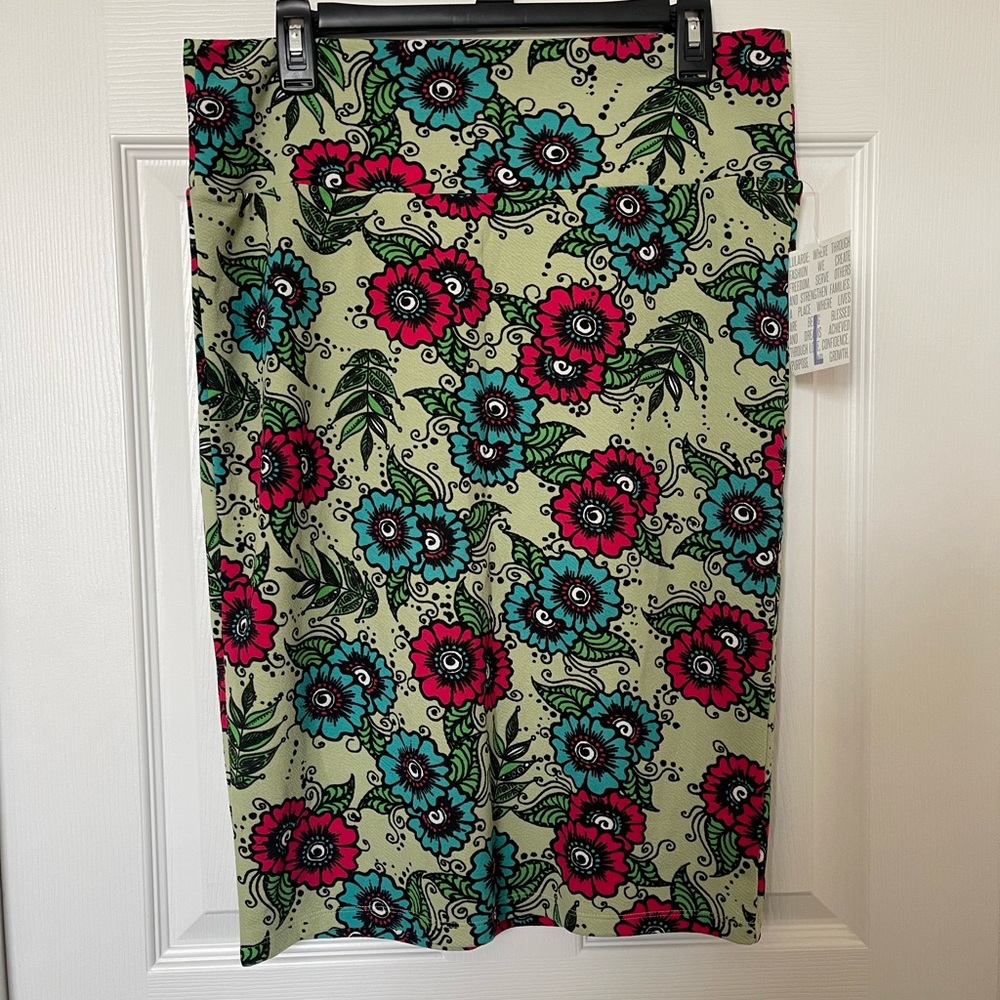 LuLaRoe Cassie Floral Skirt